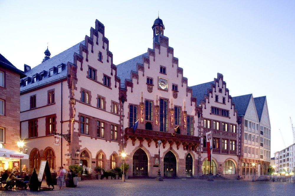 Holiday Inn Express Frankfurt City Hauptbahnhof Francoforte sul Meno Esterno foto